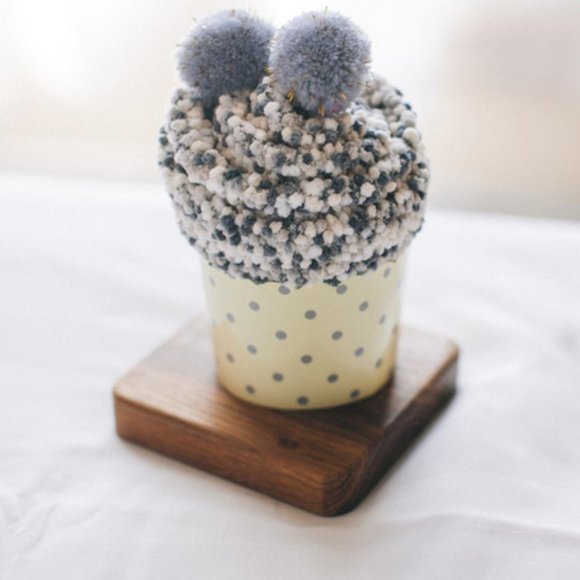 3 for $20 NWT Cozy Gray Cupcake Socks - Picture 3 of 7